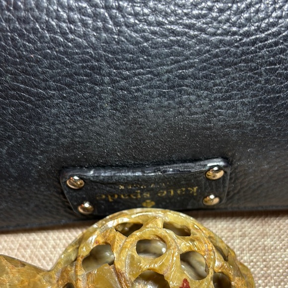 Kate Spade Black Pebbled Leather Wristlet GUC 8Lx4.25Hx1”W - Picture 7 of 17